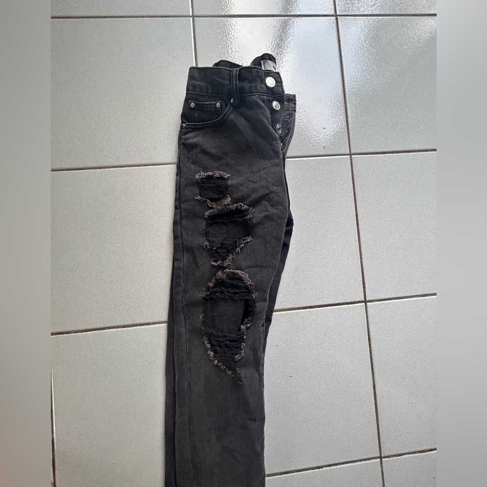 Only worn once